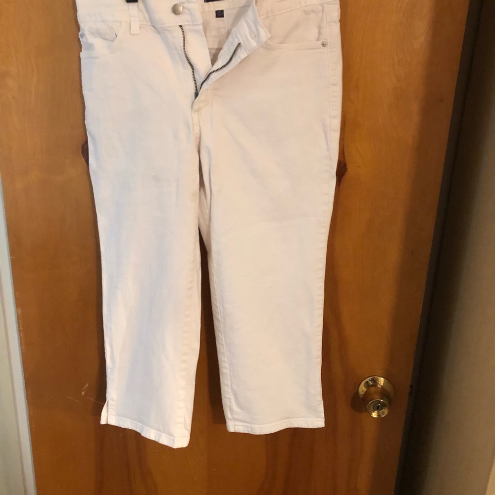 NYXJD white Capri pants